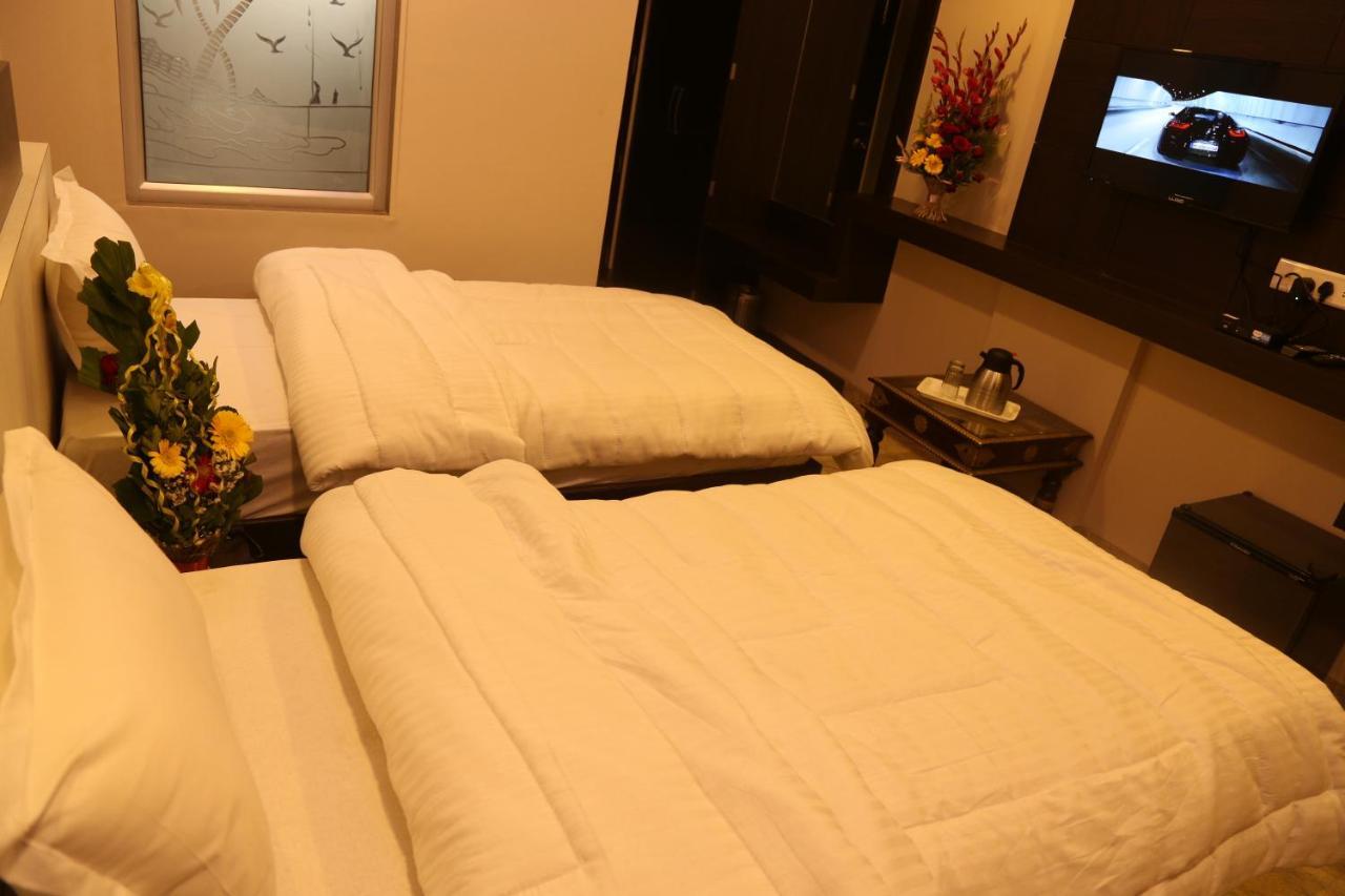 Hotel Marwar Excellency Mahāmandir Eksteriør bilde